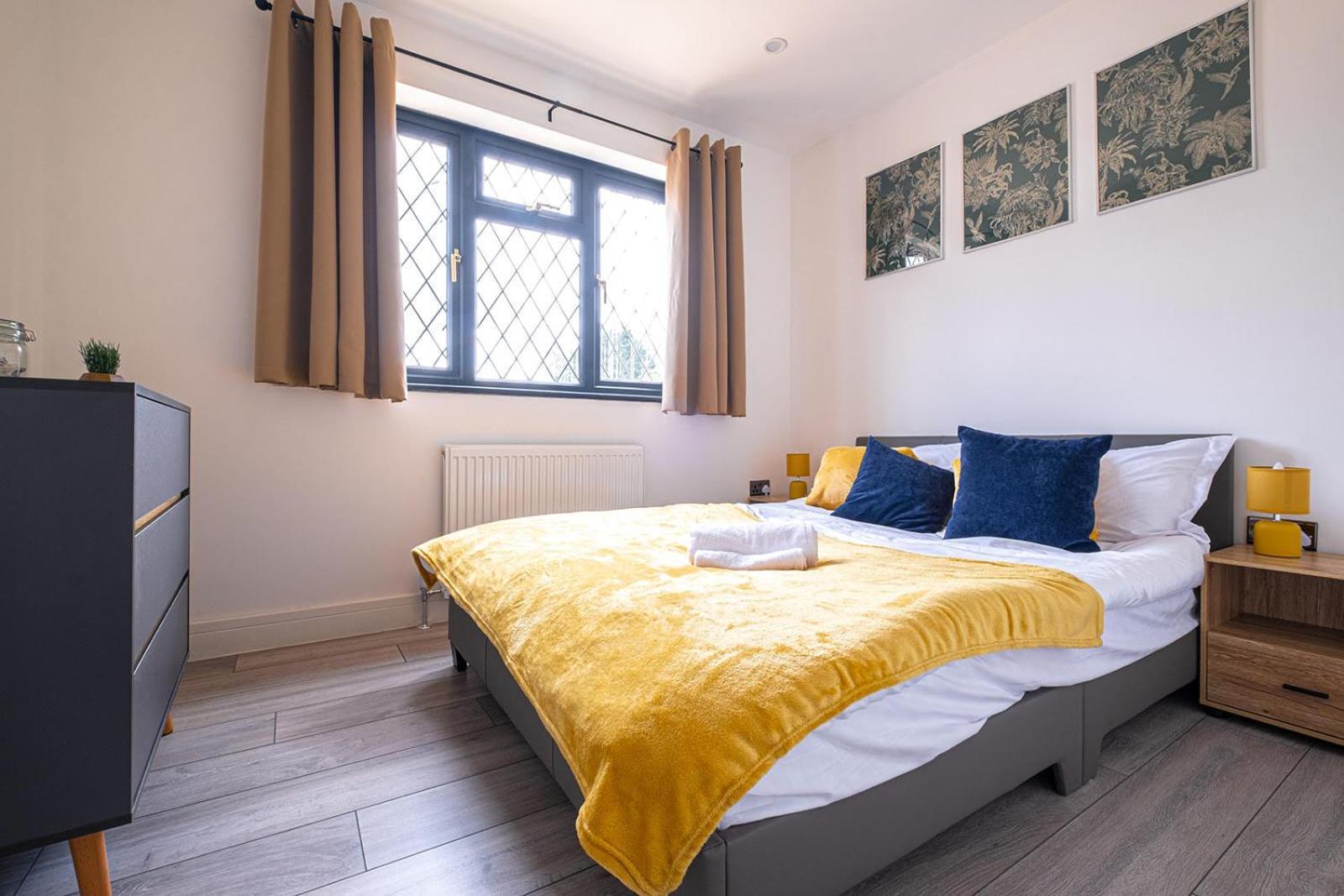 7 Guests - 4 Bedroom - Free Wi-Fi - 케터링 외부 사진